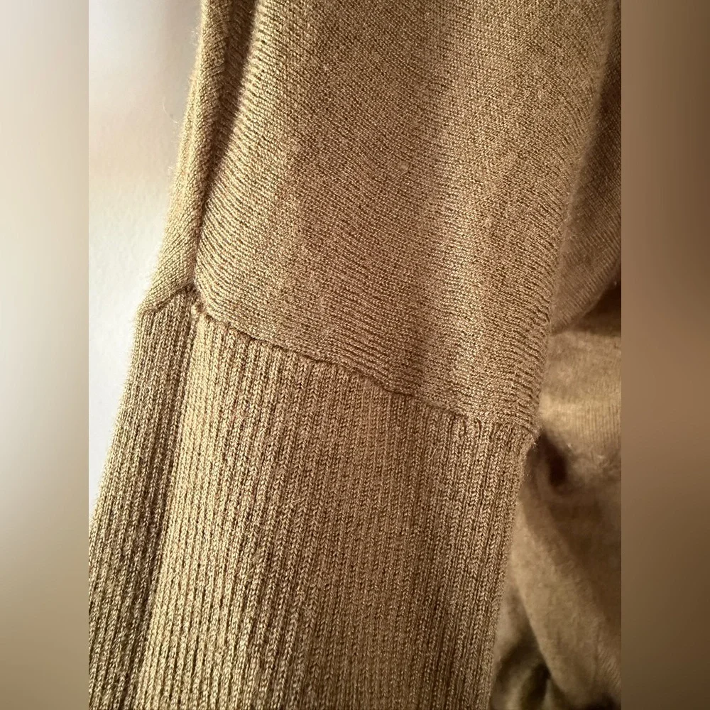 Vince  cashmere silk Olive‎ Knit Sweater